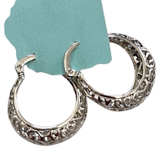 🌴 Filigree Hoop Earrings | Silver Tone - Picture 4 of 9